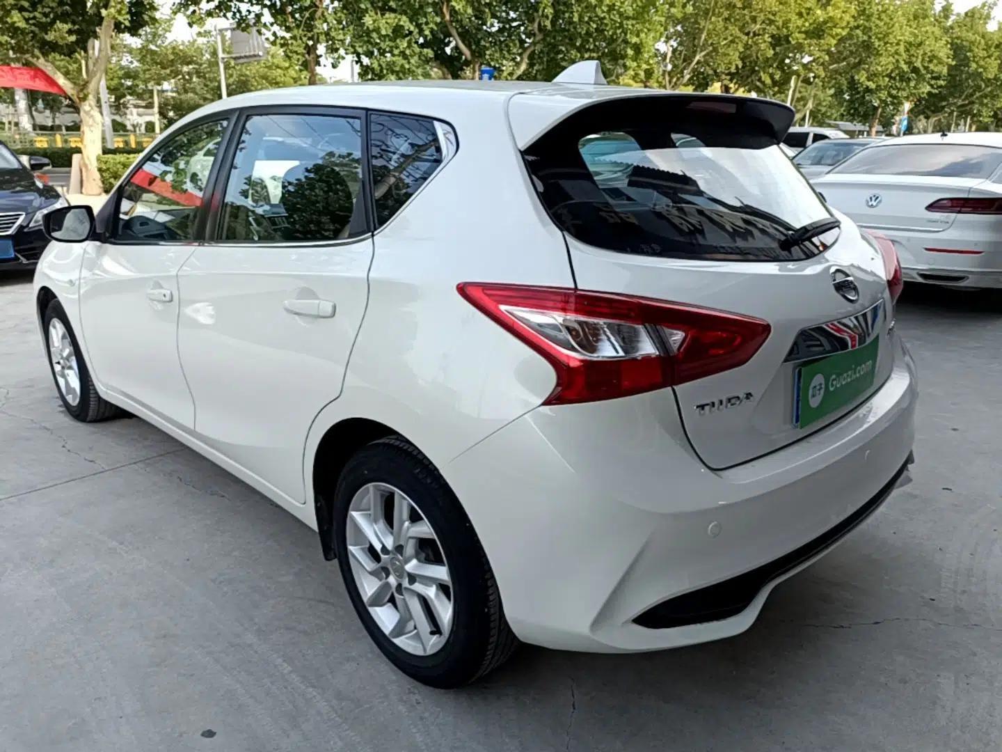 Nissan Tiida 2021 1.6L CVT Cool Edition — миниатюра 4