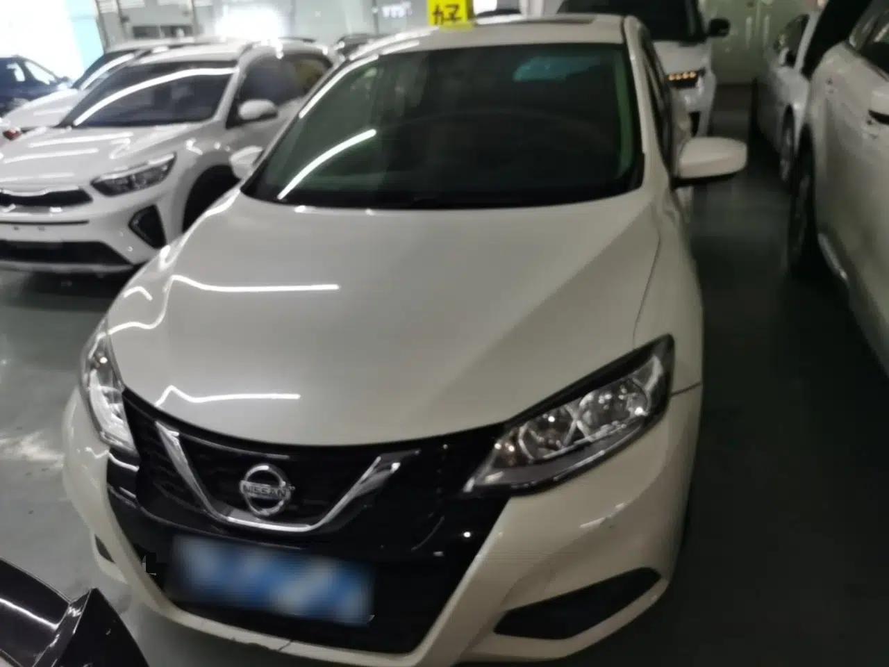 Nissan Tiida 2016 1.6L CVT Cool Dynamic Edition — миниатюра 2