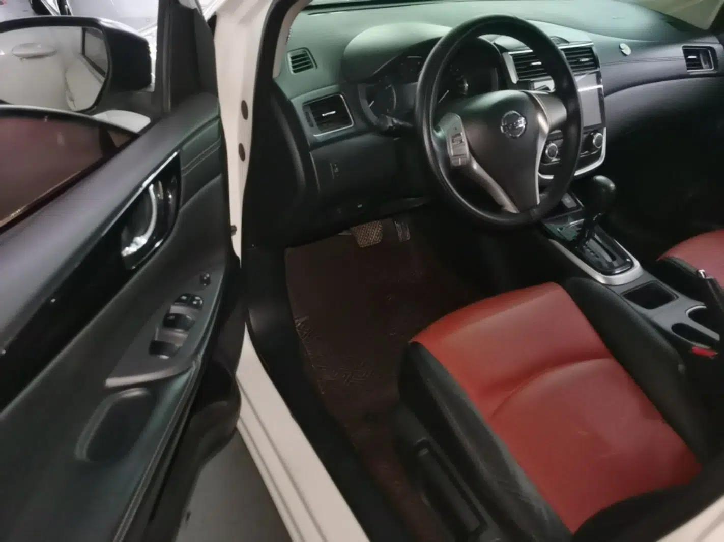 Nissan Tiida 2016 1.6L CVT Cool Dynamic Edition — миниатюра 18