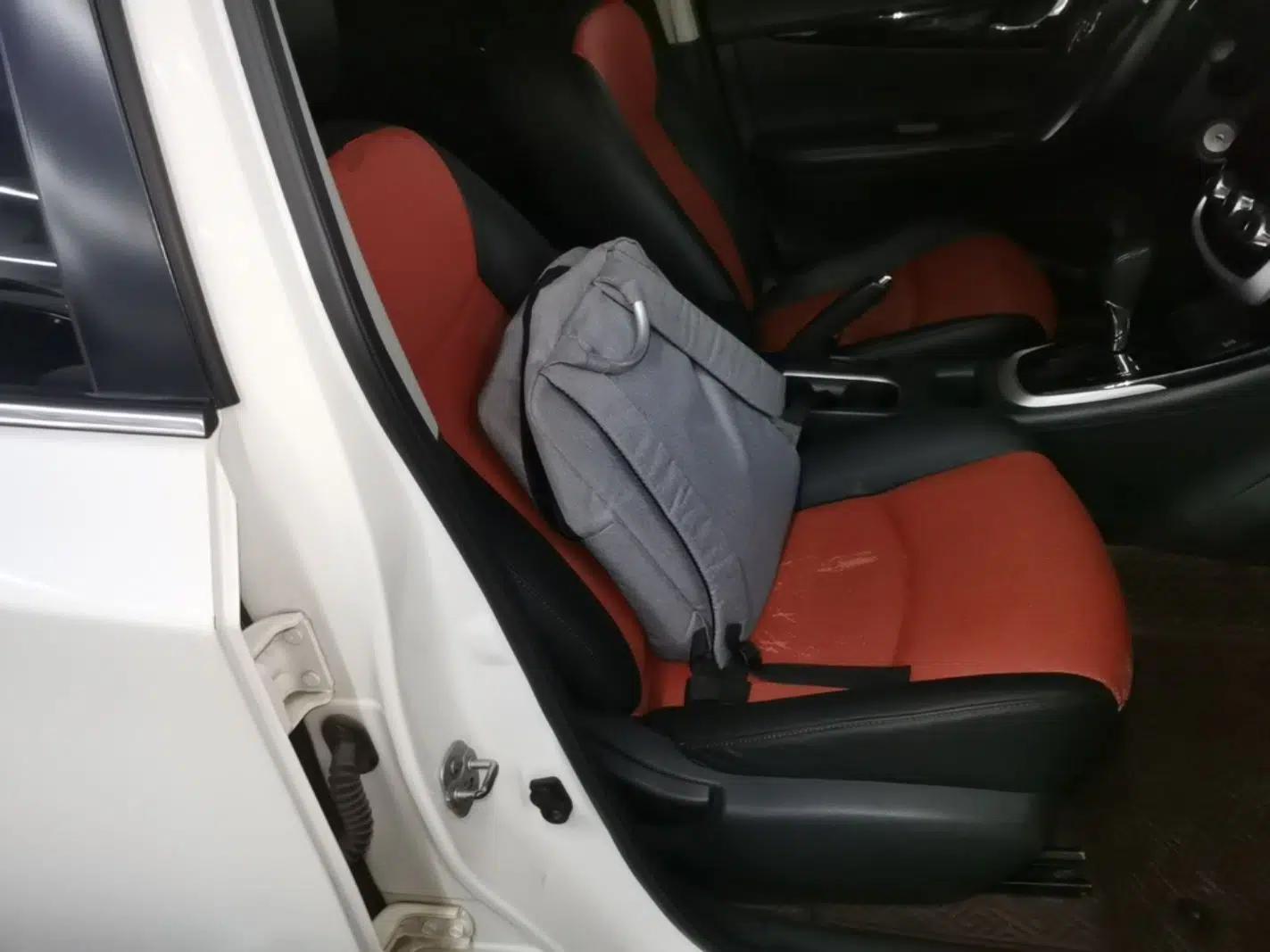 Nissan Tiida 2016 1.6L CVT Cool Dynamic Edition — миниатюра 19