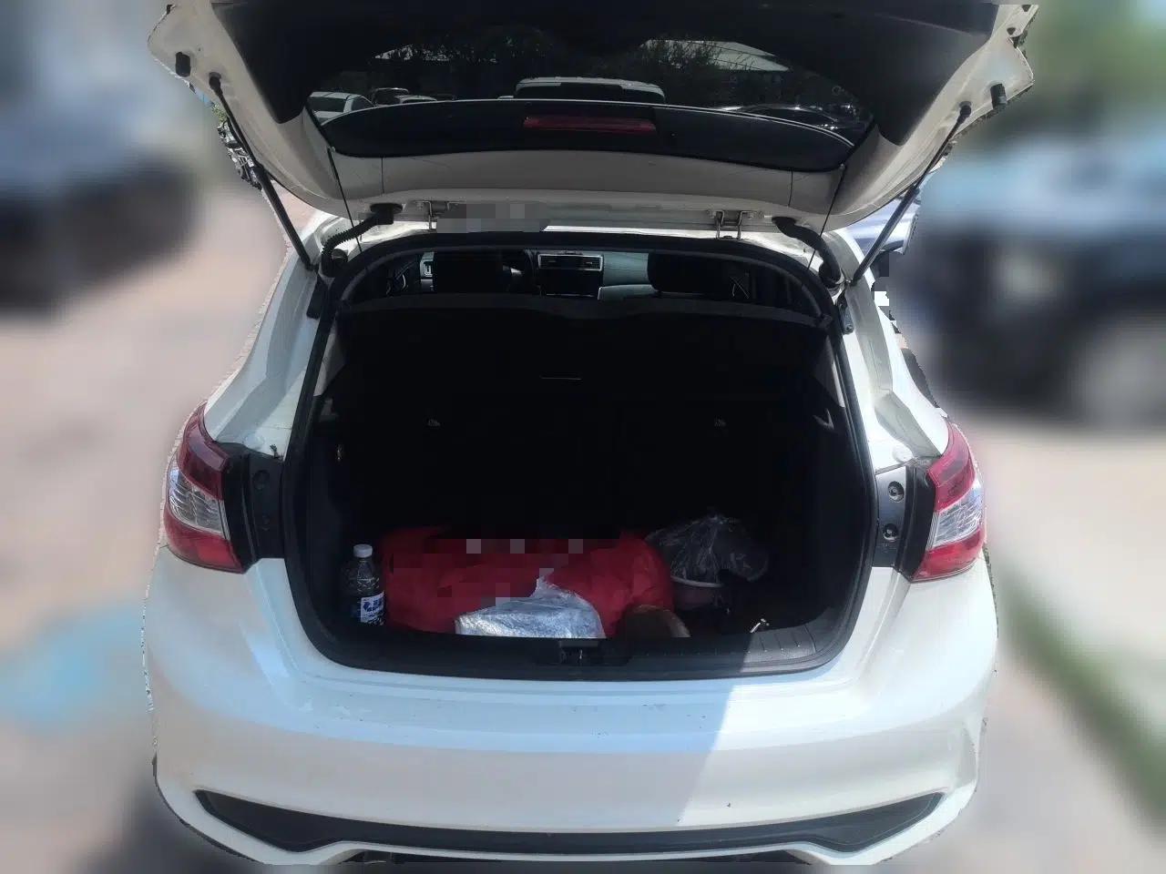 Nissan Tiida 2020 1.6L CVT Smart Drive Edition — миниатюра 19