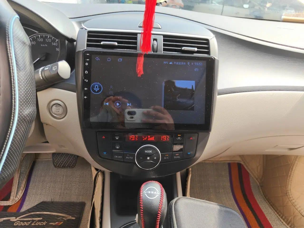 Nissan Tiida 2011 1.6L CVT Smart Version — миниатюра 13
