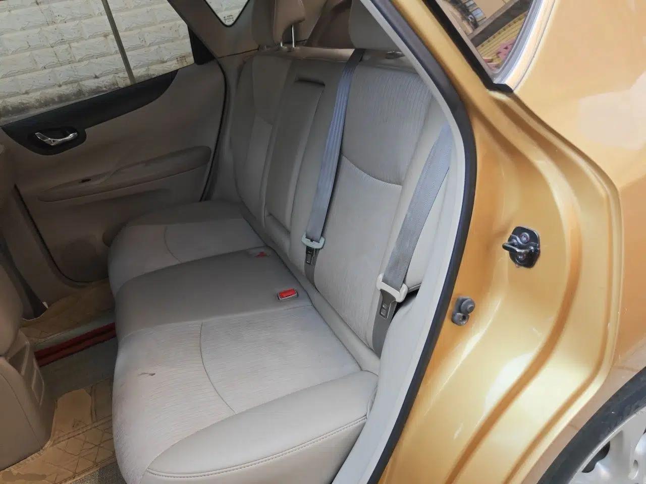 Nissan Tiida 2011 1.6L CVT Smart Version — миниатюра 17