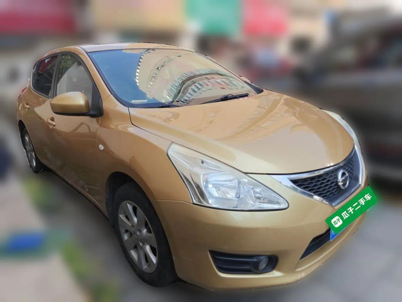 Nissan Tiida 2011 1.6L CVT Smart Version — миниатюра 3