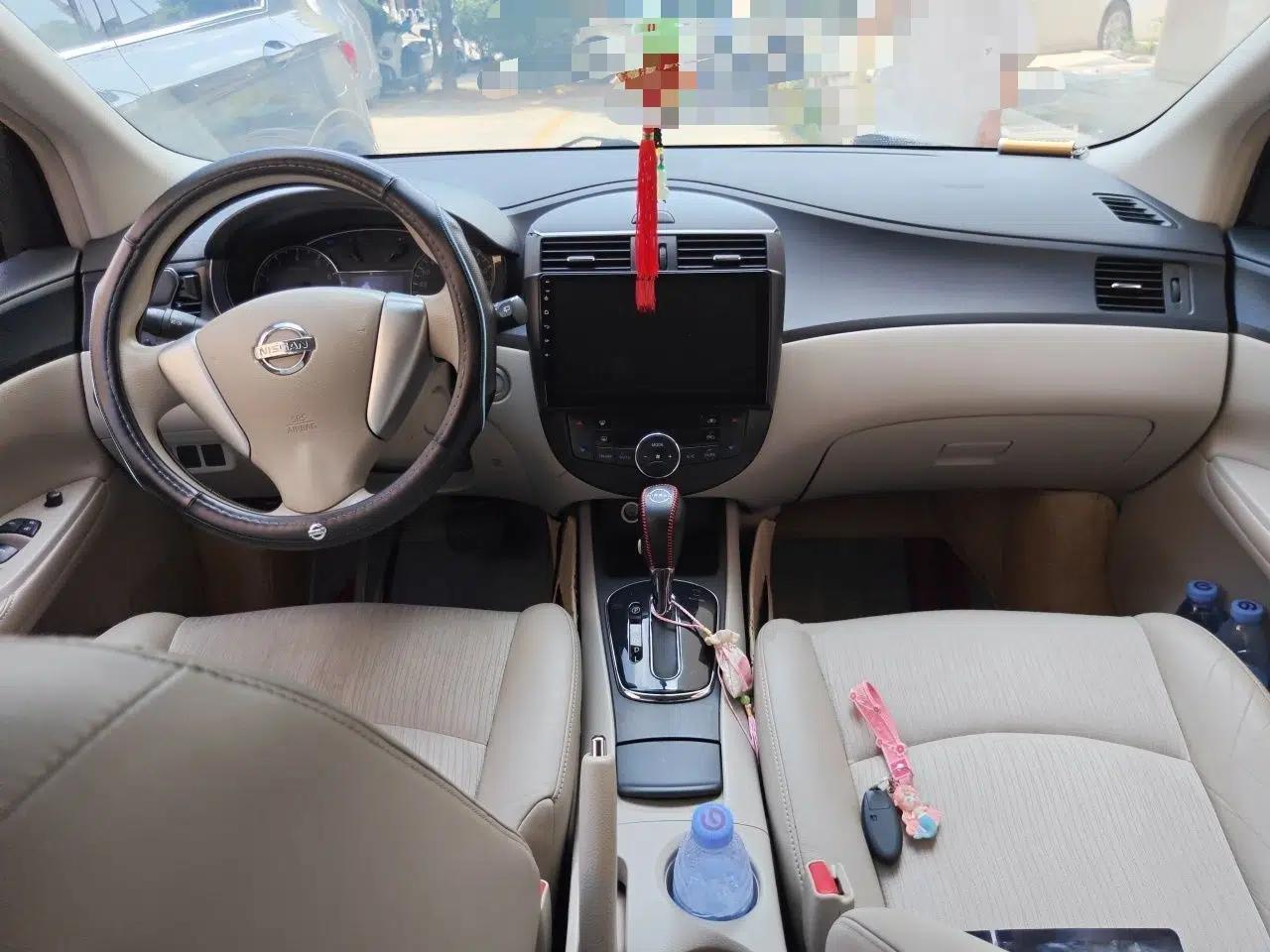 Nissan Tiida 2011 1.6L CVT Smart Version — миниатюра 9