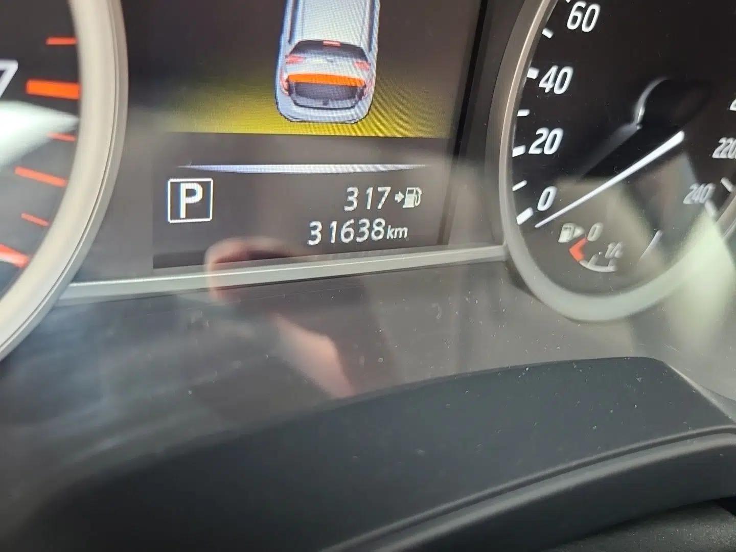 Nissan Tiida 2016 1.6L CVT Smart Drive Edition — миниатюра 12