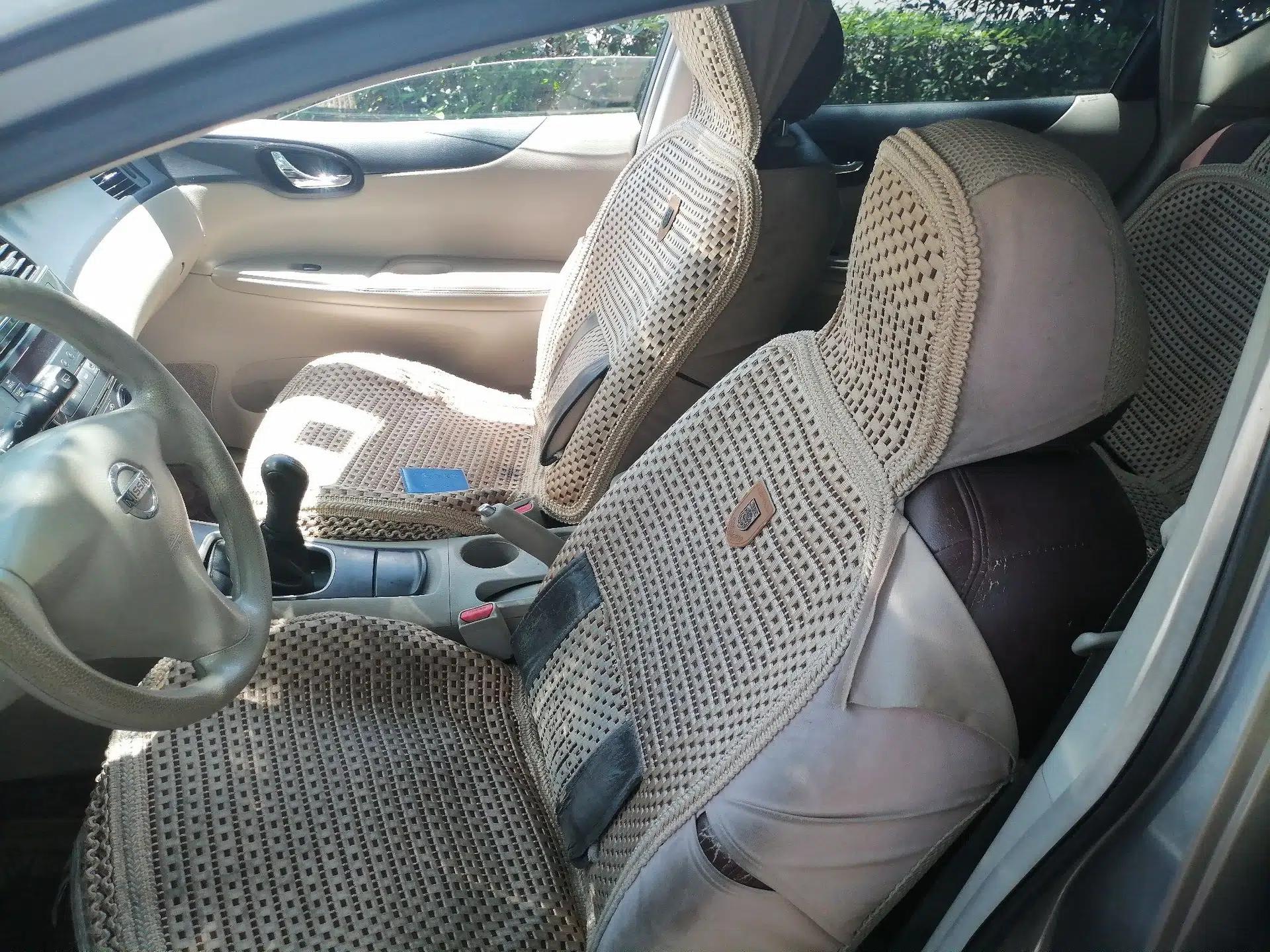 Nissan Tiida 2011 1.6L Manual Comfort Edition — миниатюра 15