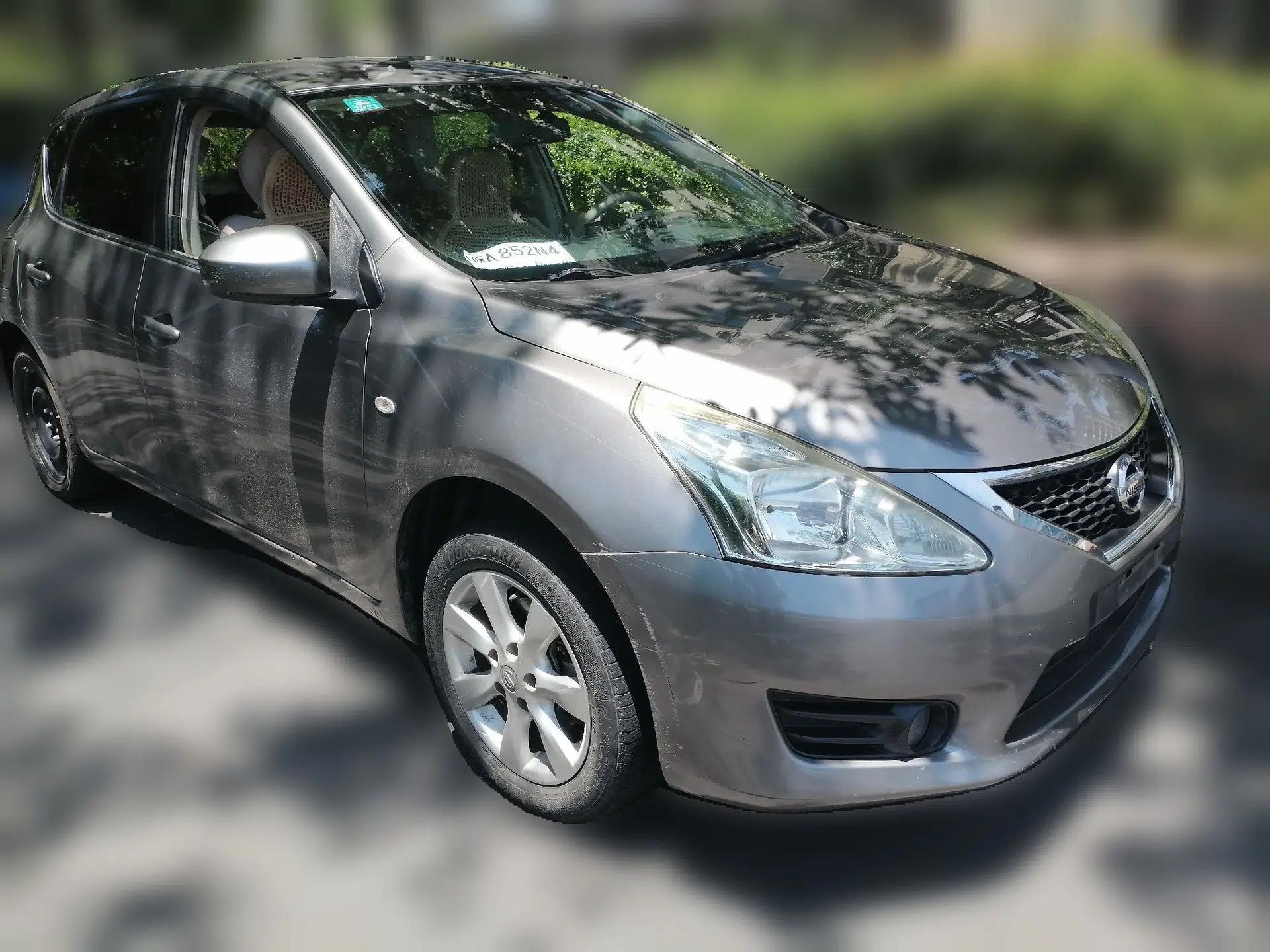 Nissan Tiida 2011 1.6L Manual Comfort Edition — миниатюра 3