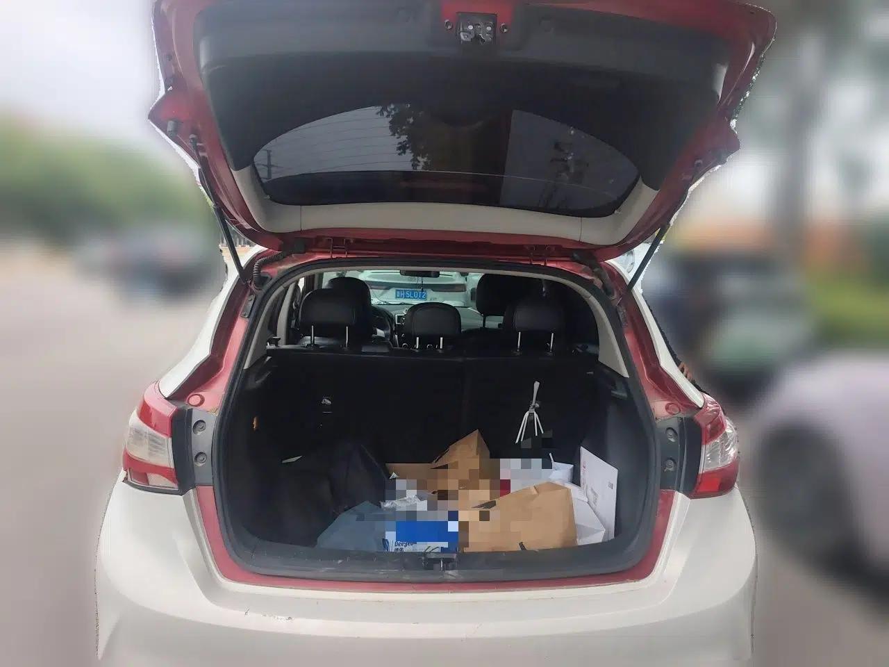Nissan Tiida 2016 1.6L CVT Smart Drive Edition — миниатюра 19