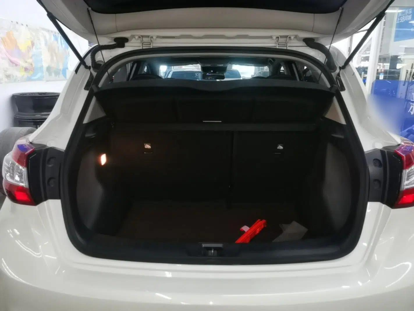 Nissan Tiida 2024 1.6L CVT Smart Drive Edition — миниатюра 27