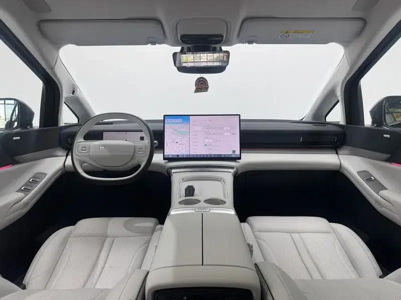 XPeng X9 2024 Model 640 AWD High Performance Max — миниатюра 14