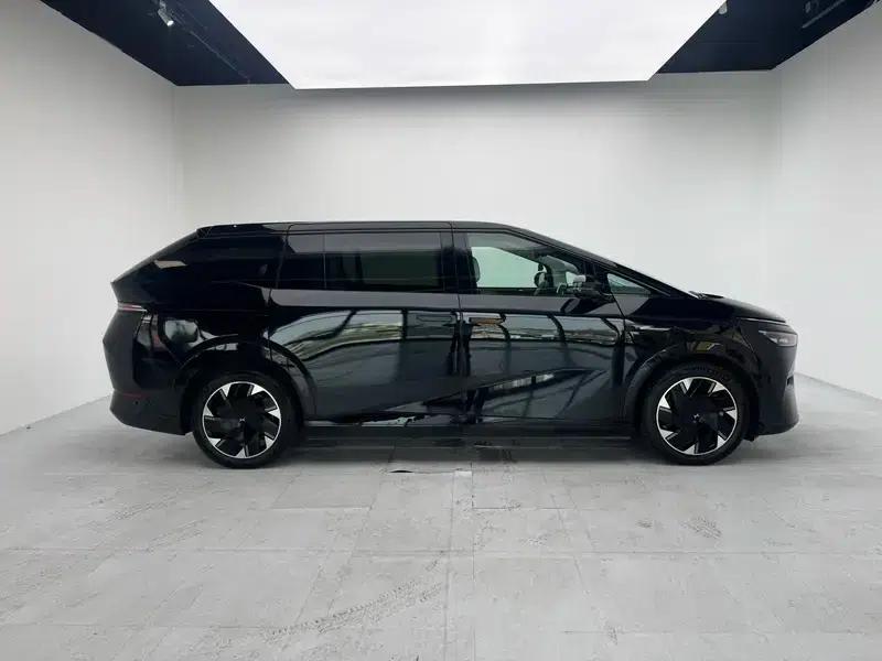 XPeng X9 2024 Model 640 AWD High Performance Max — миниатюра 8