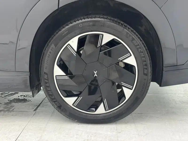 XPeng X9 2024 Model 640 AWD High Performance Max — миниатюра 9