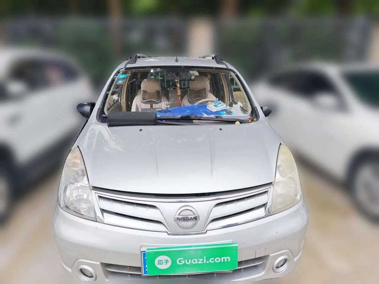 Nissan Livina 2010 Jingyue Edition 1.6L Manual All-Around Model — миниатюра 2