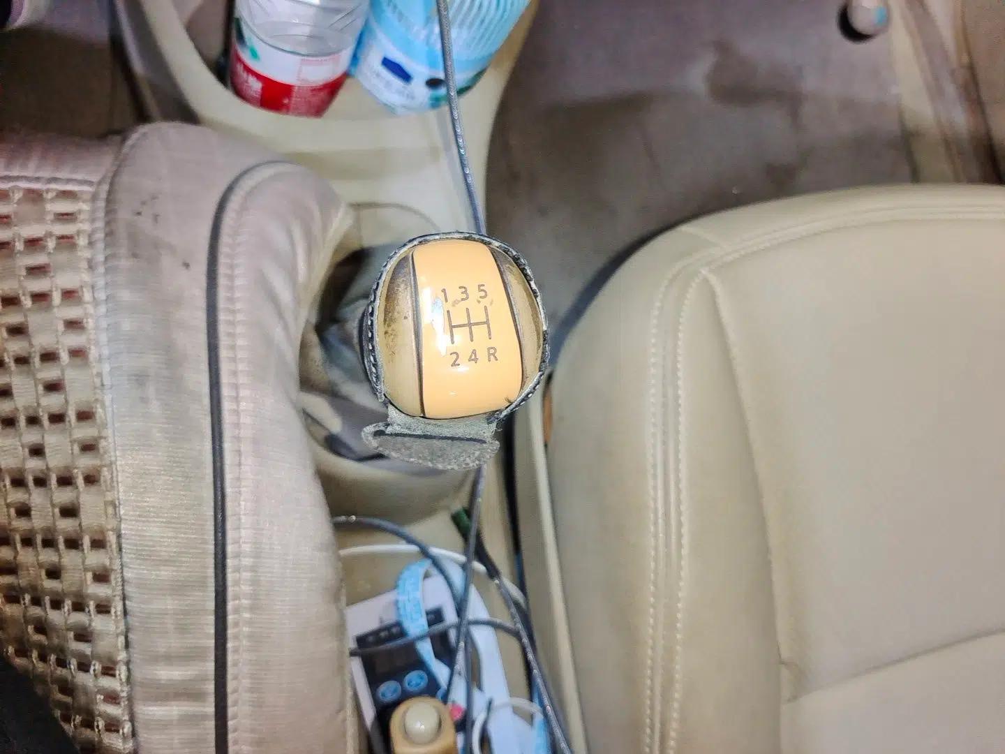 Nissan Livina 2013 1.6XE Manual Comfort Edition — миниатюра 14