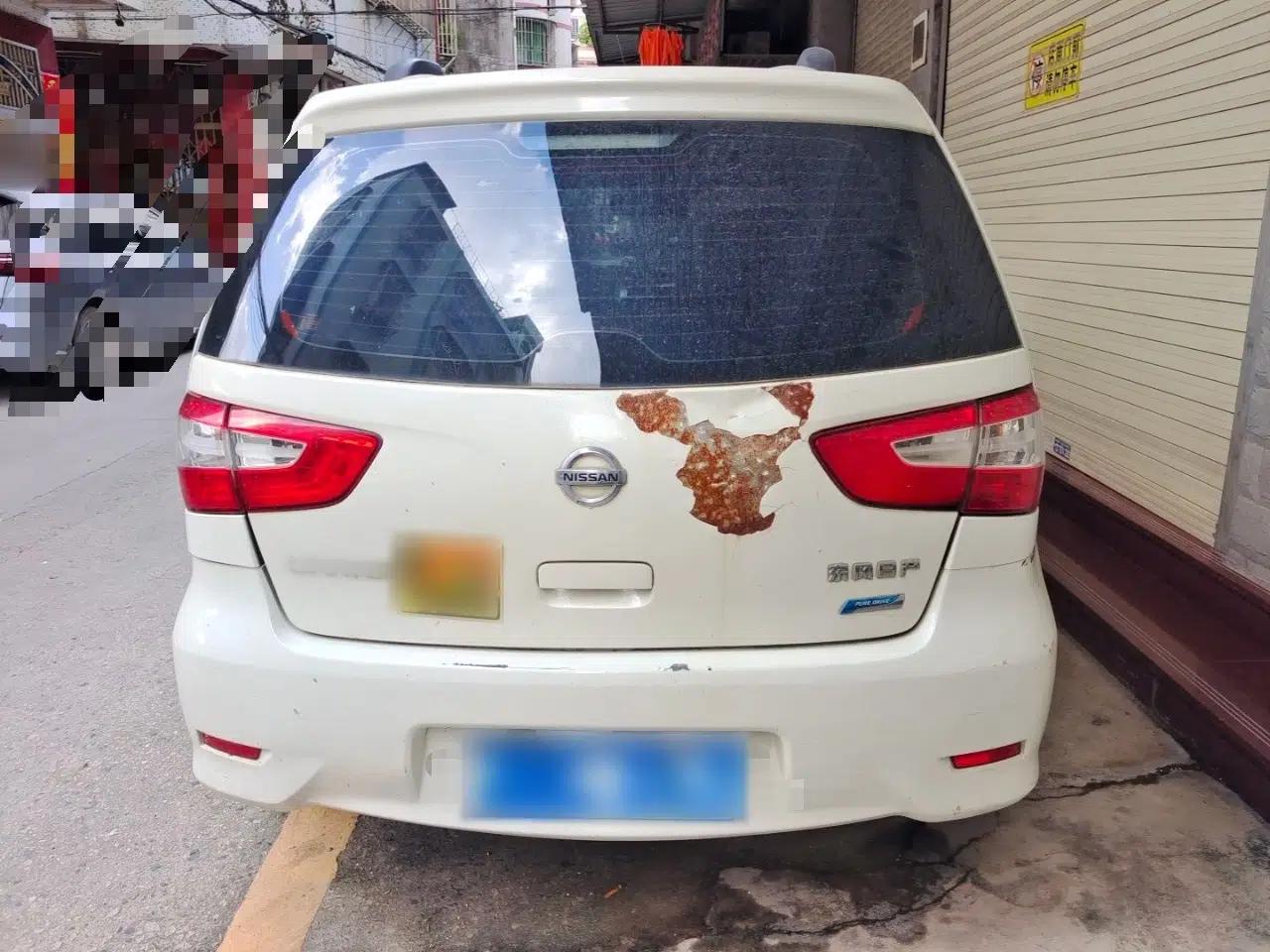 Nissan Livina 2013 1.6XE Manual Comfort Edition — миниатюра 5