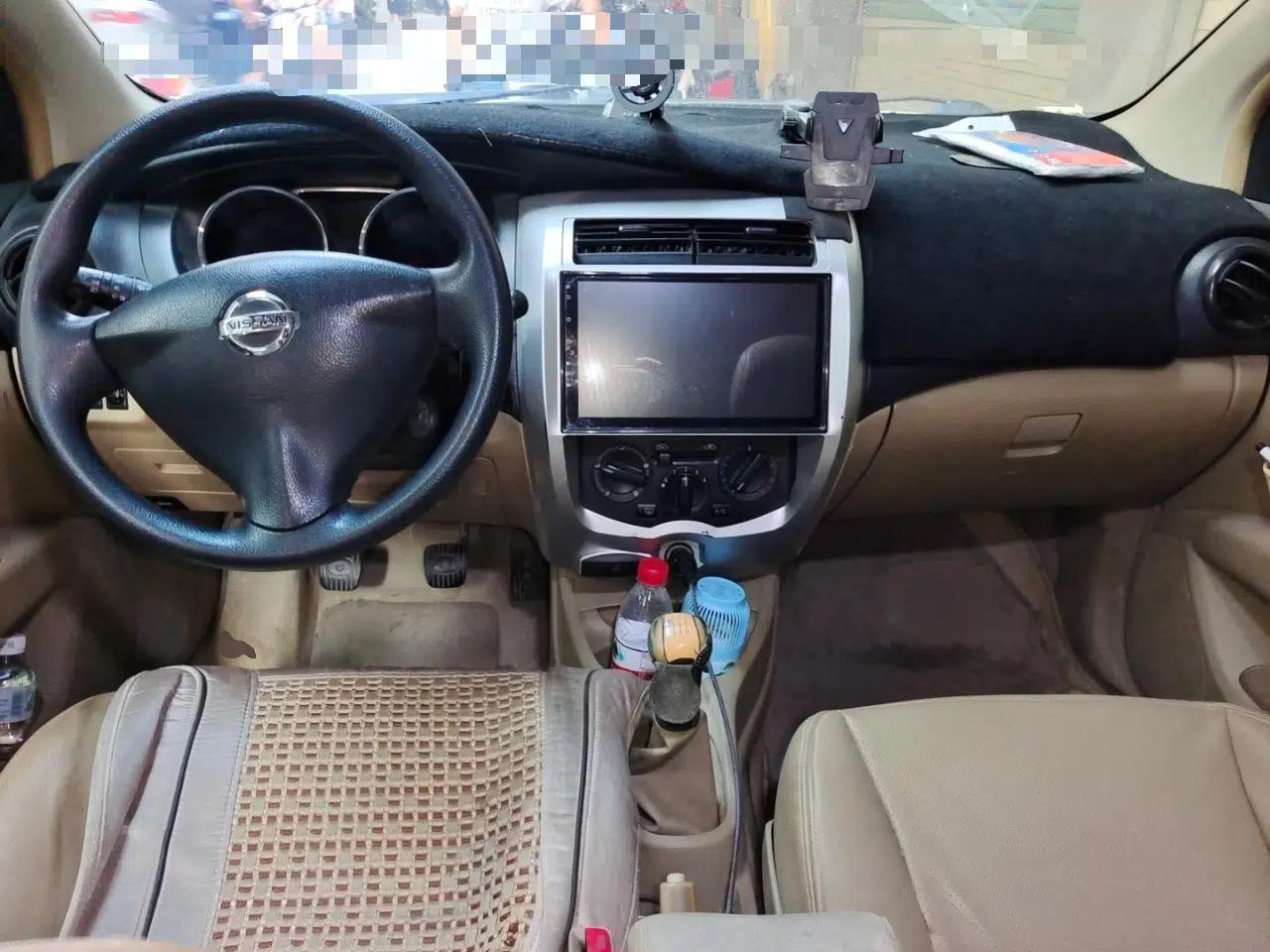 Nissan Livina 2013 1.6XE Manual Comfort Edition — миниатюра 9