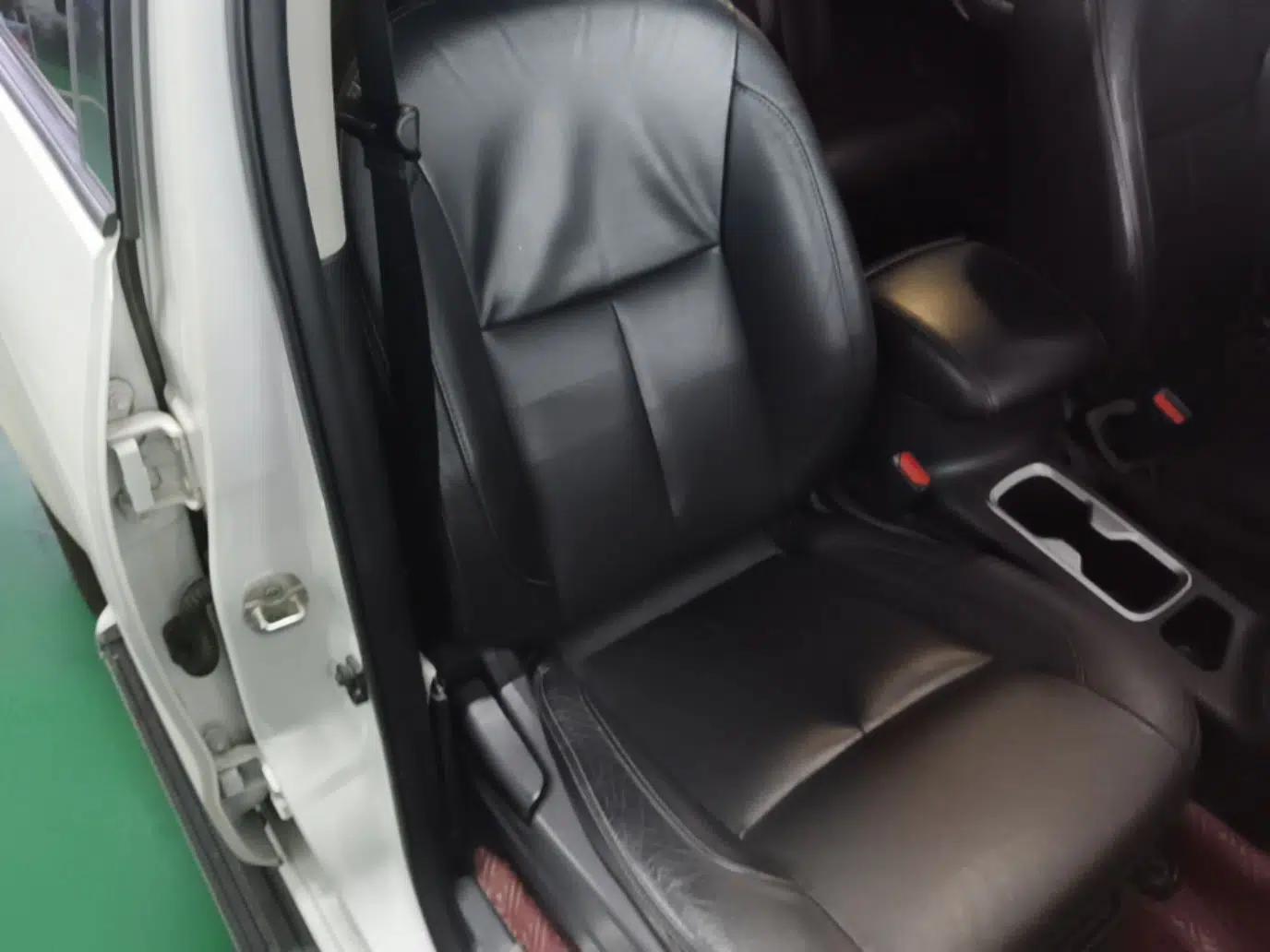 Nissan Terra 2020 2.5L XL Upper 4WD Automatic Four-Wheel Drive Luxury Edition — миниатюра 19