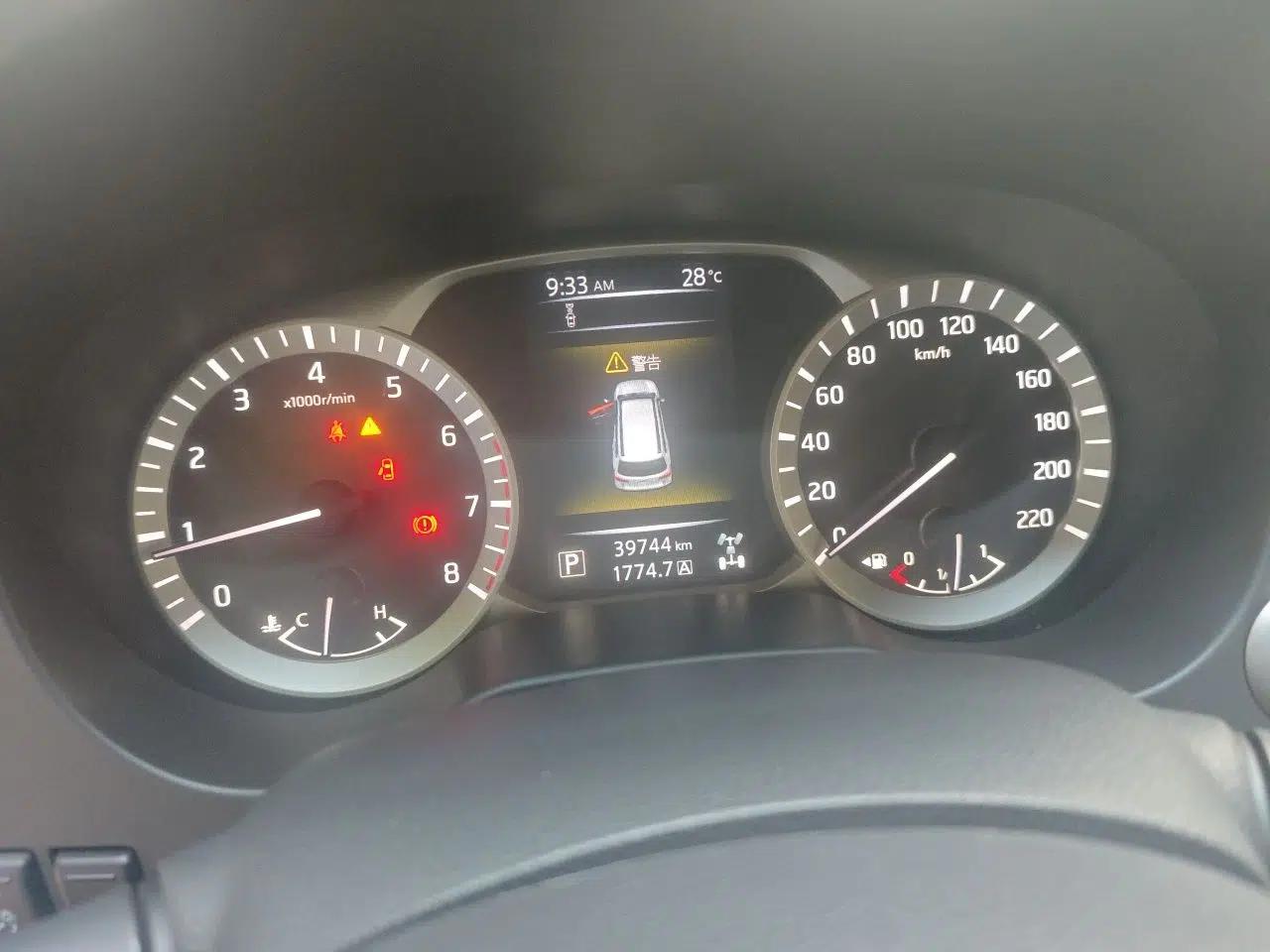 Nissan Terra 2020 2.5L XV 4WD Automatic Four-Wheel Drive Flagship Edition — миниатюра 11