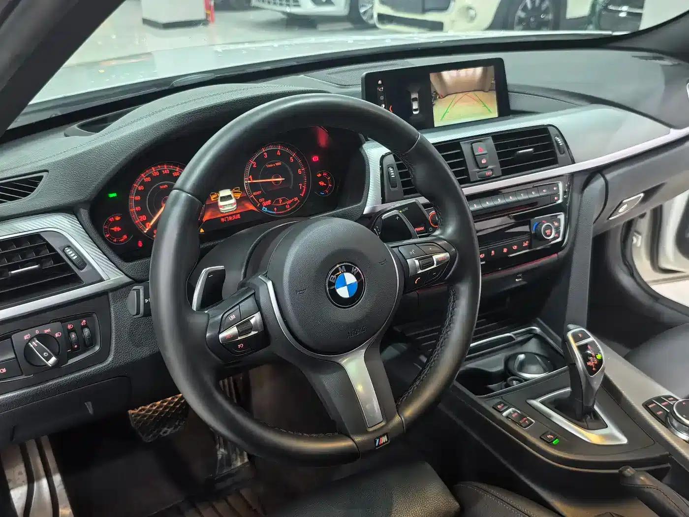 2018 BMW 3 Series 330i M Sport Shadow Edition — миниатюра 15