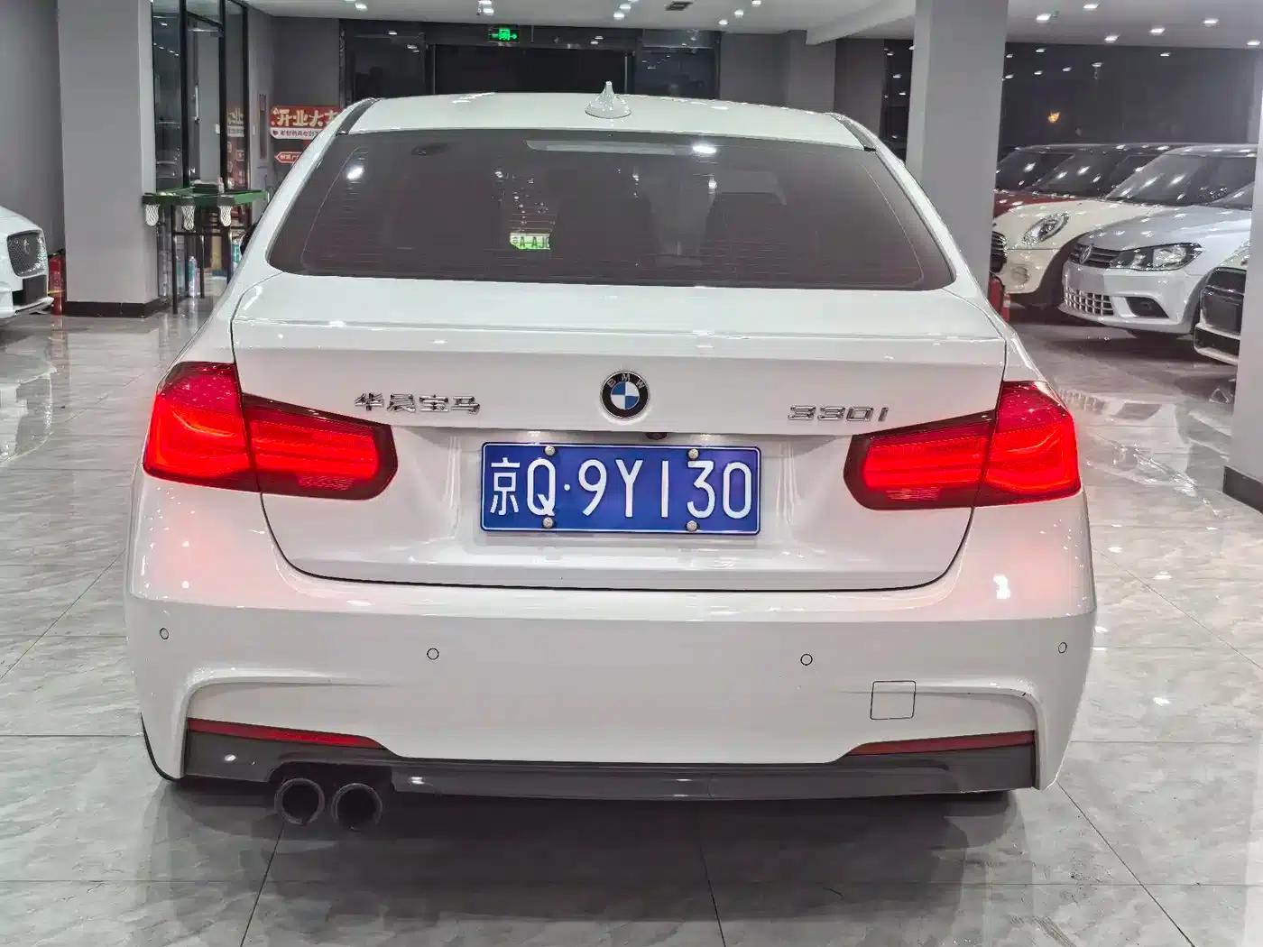 2018 BMW 3 Series 330i M Sport Shadow Edition — миниатюра 6