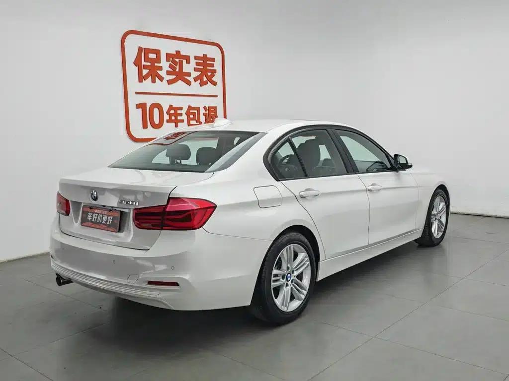 2016 BMW 3 Series 320i Fashion Edition — миниатюра 2