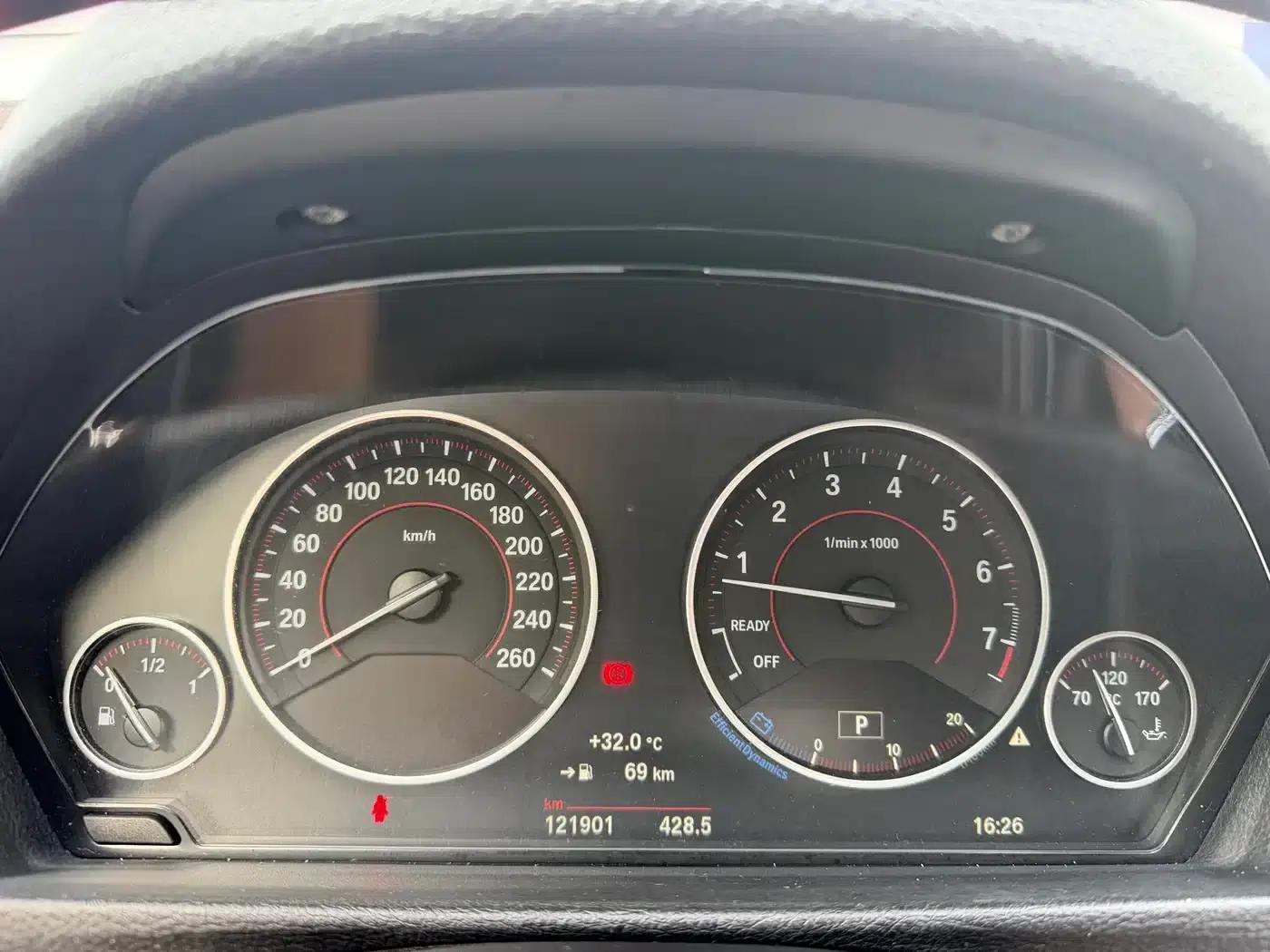 2017 BMW 3 Series 320Li M Sport — миниатюра 17