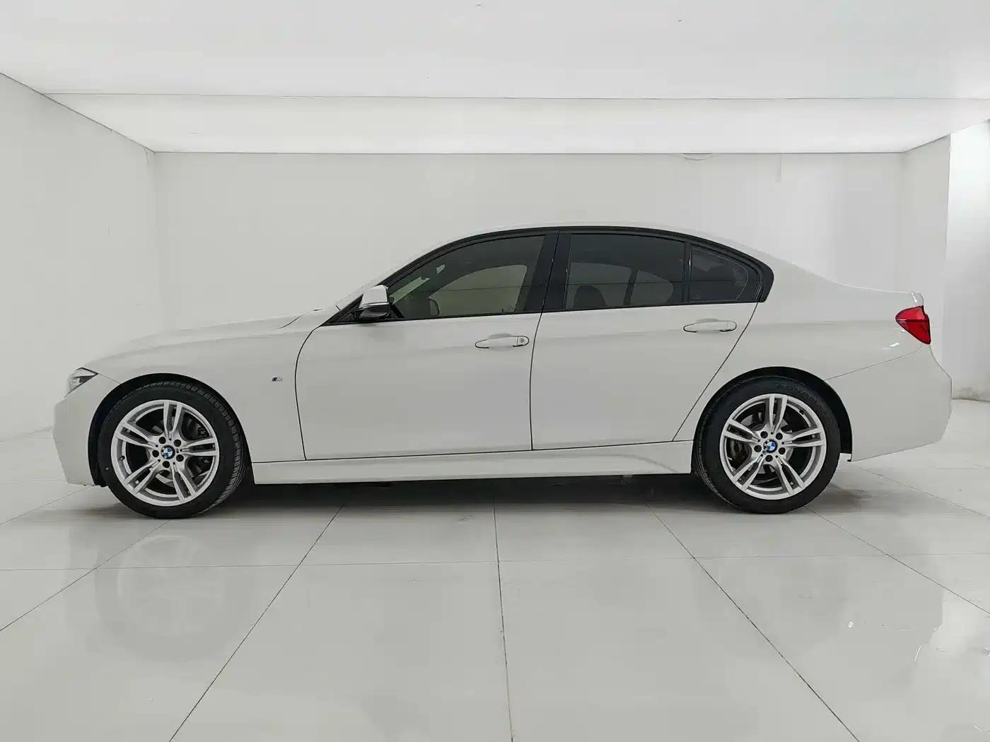 2019 BMW 3 Series 320i M Sport Package — миниатюра 22
