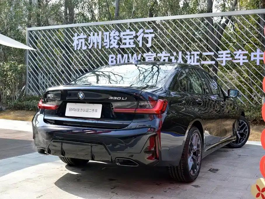 2025 BMW 3 Series 330Li Luxury M Sport Shadow Edition — миниатюра 6