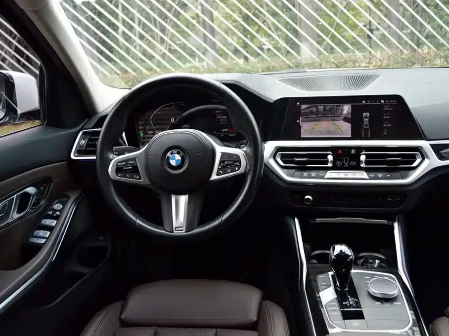 2022 BMW 3 Series 325Li M Sport Package — миниатюра 13