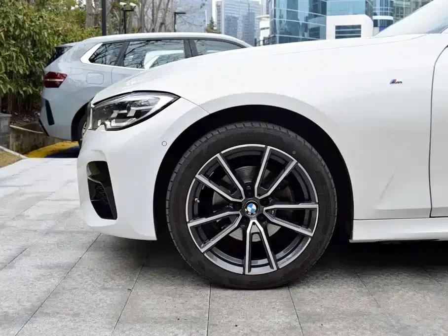 2022 BMW 3 Series 325Li M Sport Package — миниатюра 4