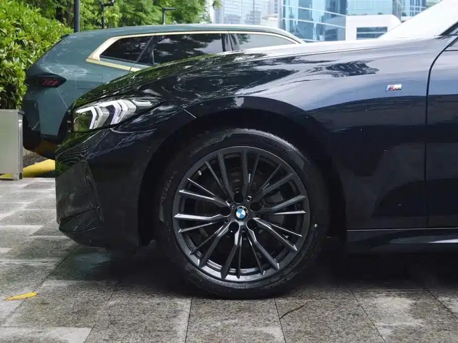 2024 BMW 3 Series 325Li M Sport Shadow Edition — миниатюра 5