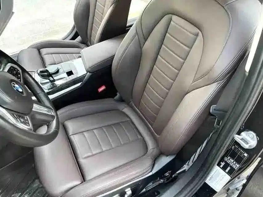 2020 BMW 3 Series 325i M Sport Package — миниатюра 7