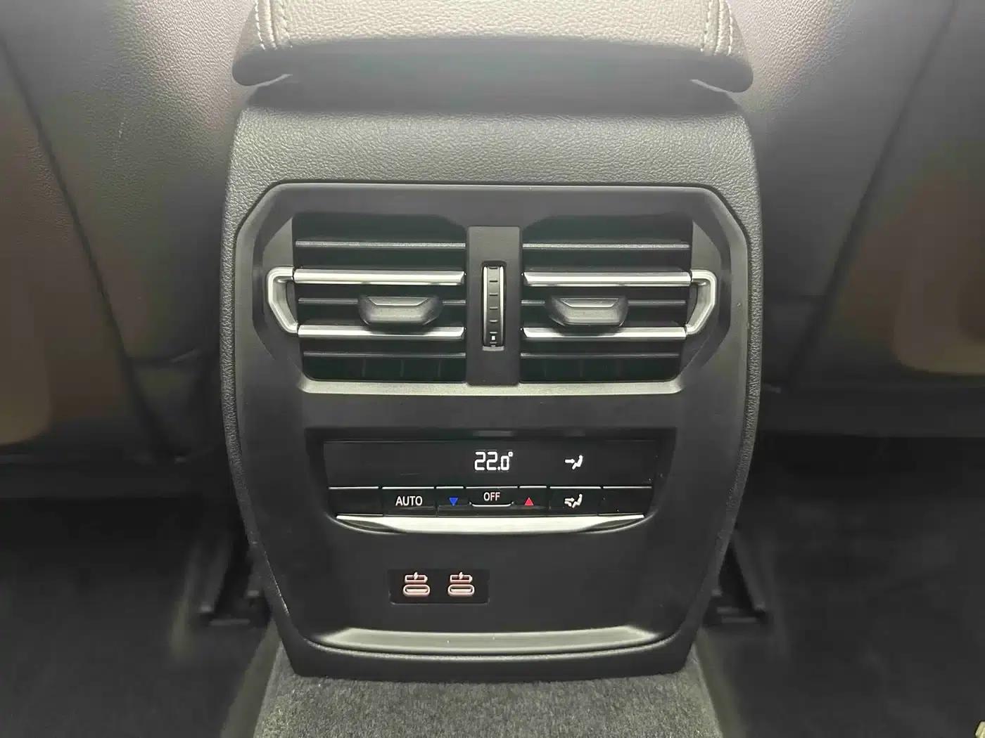 2023 BMW 3 Series 320Li M Sport Package — миниатюра 13