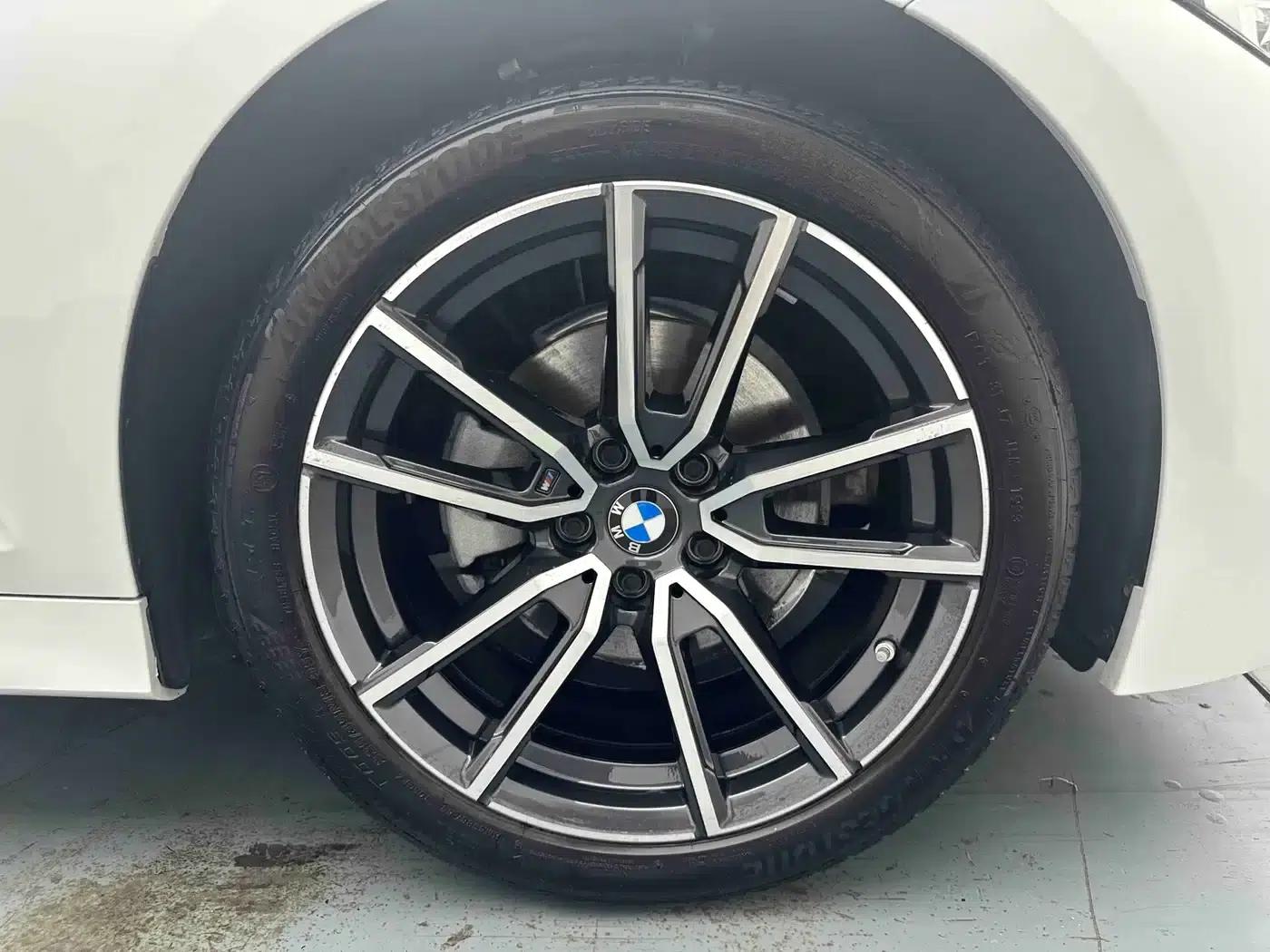 2023 BMW 3 Series 320Li M Sport Package — миниатюра 8