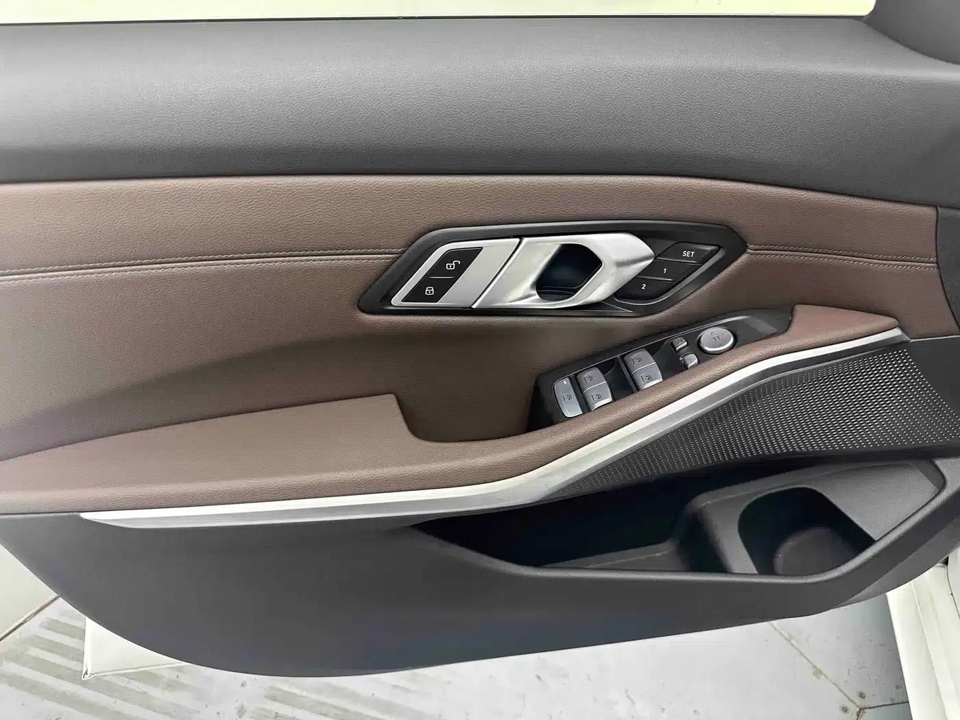 2023 BMW 3 Series 320Li M Sport Package — миниатюра 10