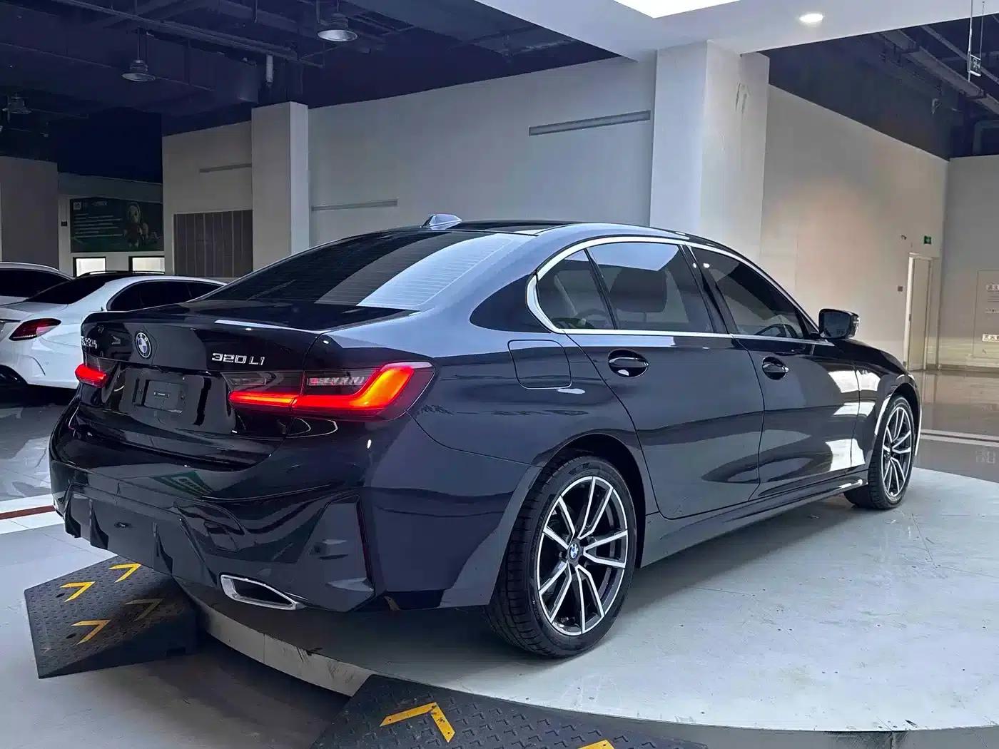 2023 BMW 3 Series 320Li M Sport Package — миниатюра 8