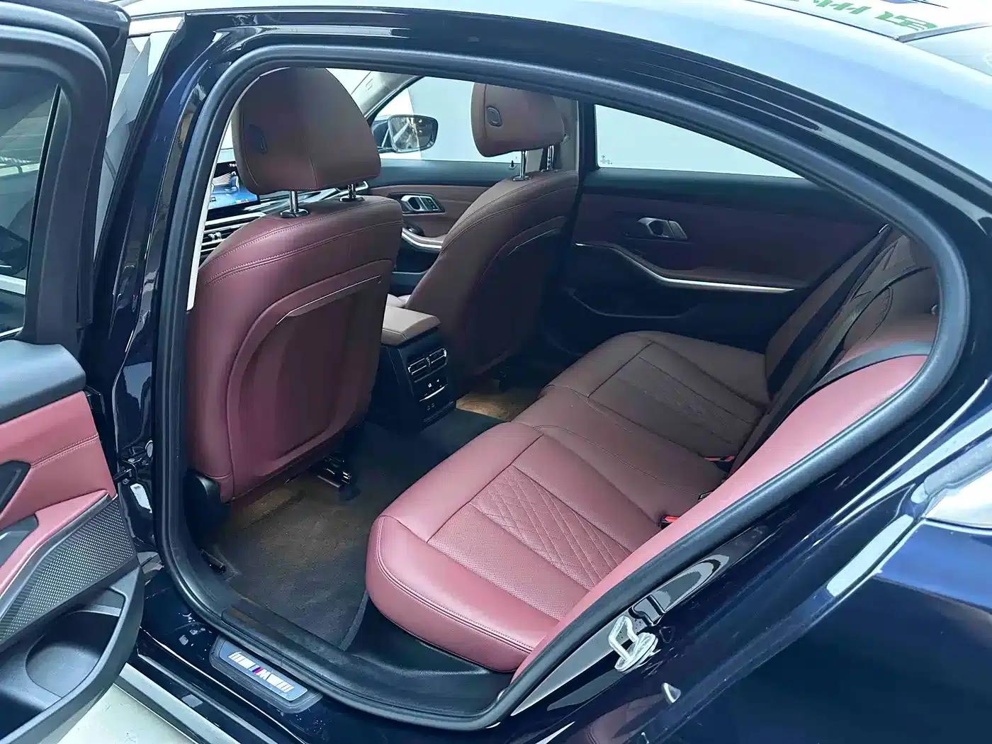 2023 BMW 3 Series 320Li M Sport Package — миниатюра 10