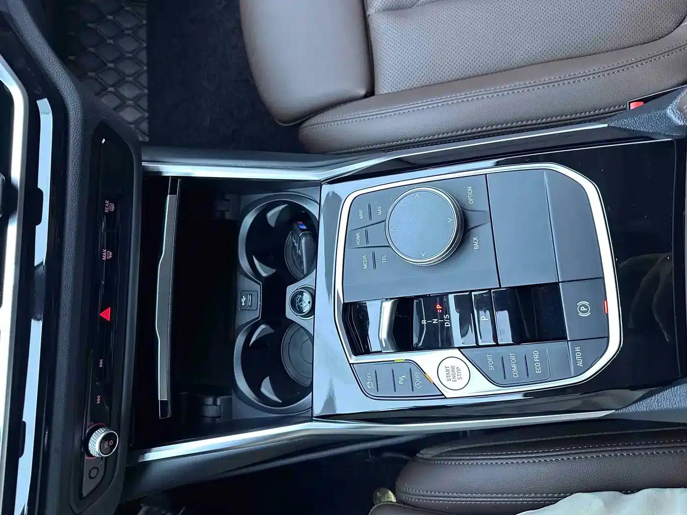2023 BMW 3 Series 320Li M Sport Package — миниатюра 15