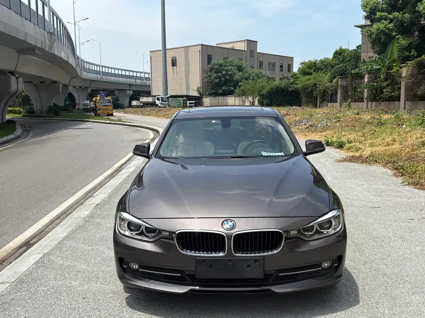 BMW 3 Series 2013 320Li Fashion Edition — миниатюра 2