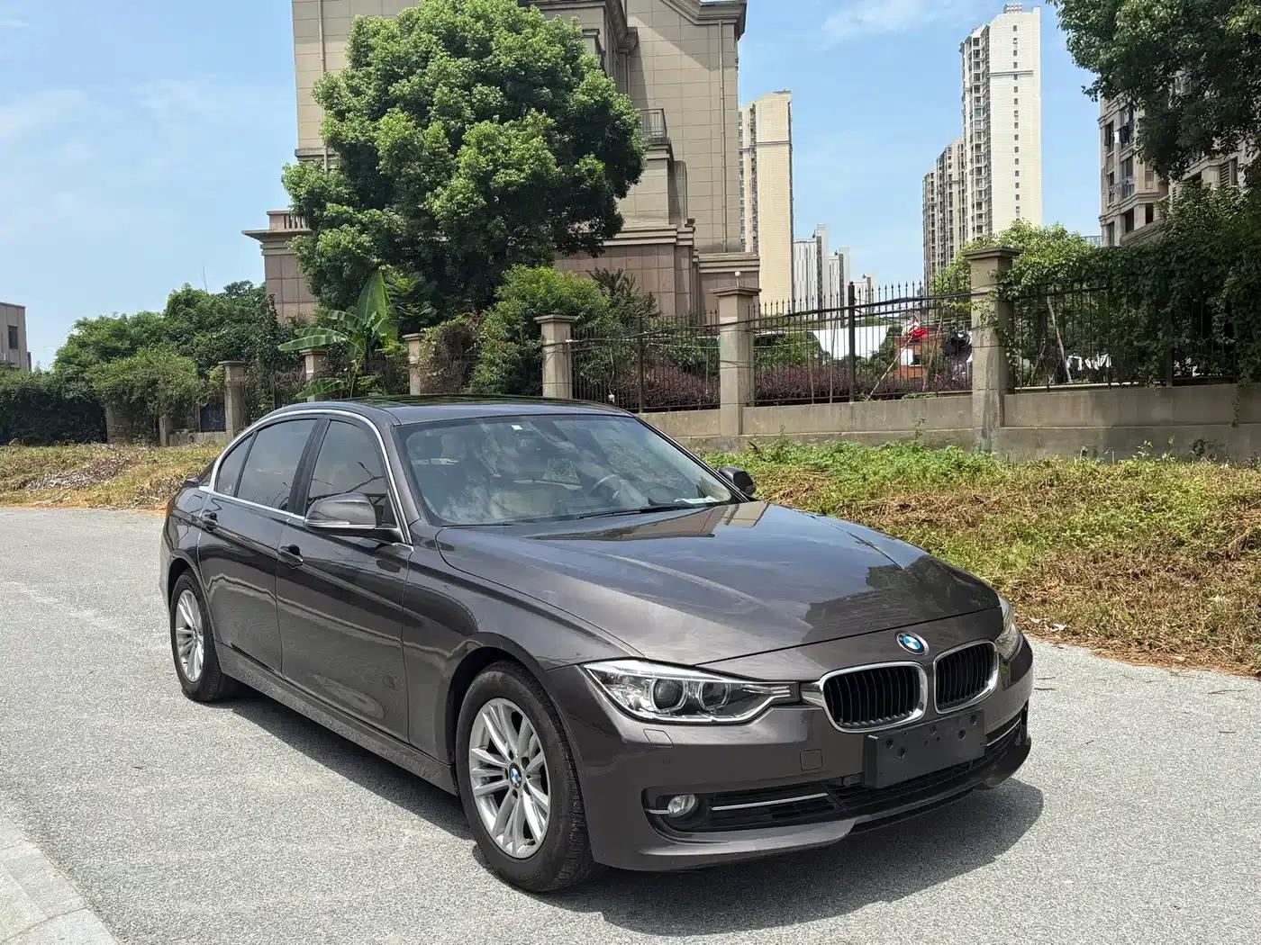 BMW 3 Series 2013 320Li Fashion Edition — миниатюра 3