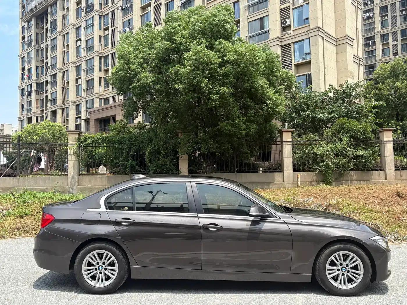 BMW 3 Series 2013 320Li Fashion Edition — миниатюра 8