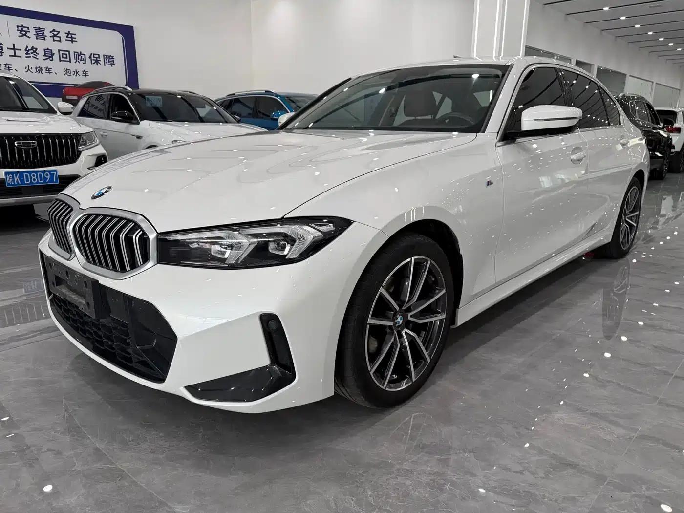 2023 BMW 3 Series 320Li M Sport Package — миниатюра 1
