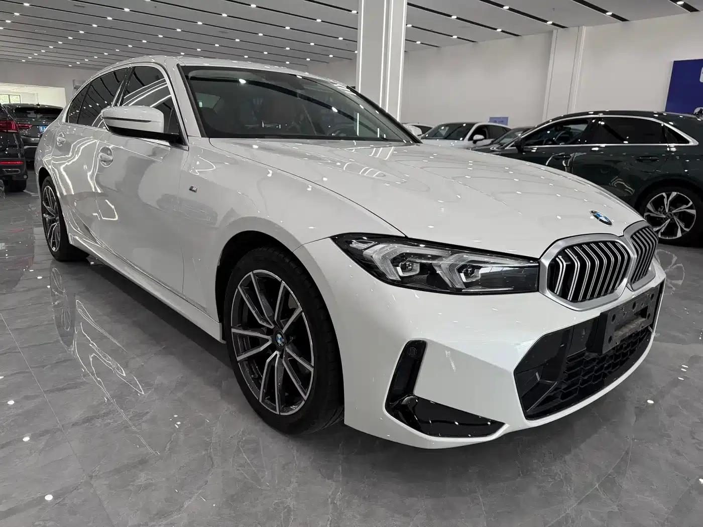 2023 BMW 3 Series 320Li M Sport Package — миниатюра 3