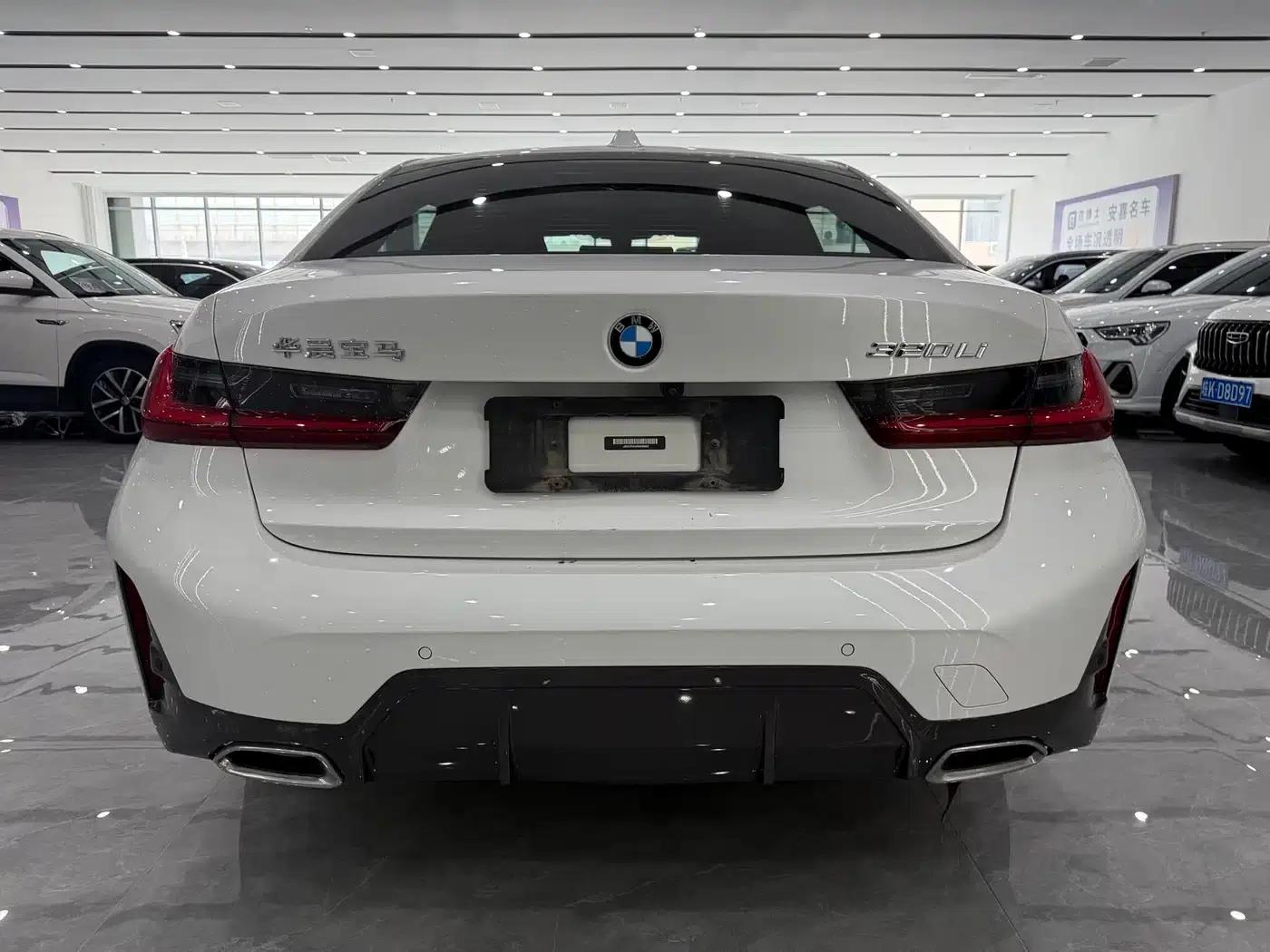 2023 BMW 3 Series 320Li M Sport Package — миниатюра 5