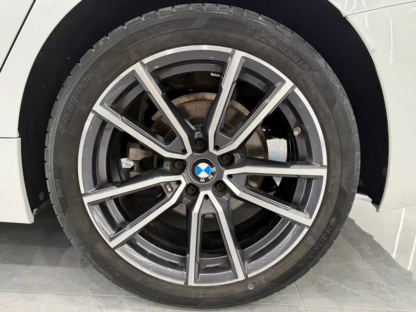 2023 BMW 3 Series 320Li M Sport Package — миниатюра 7