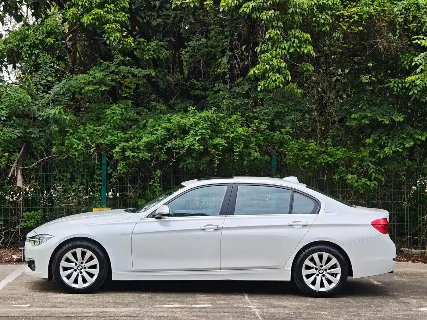 2017 BMW 3 Series 318Li Fashion Edition — миниатюра 2