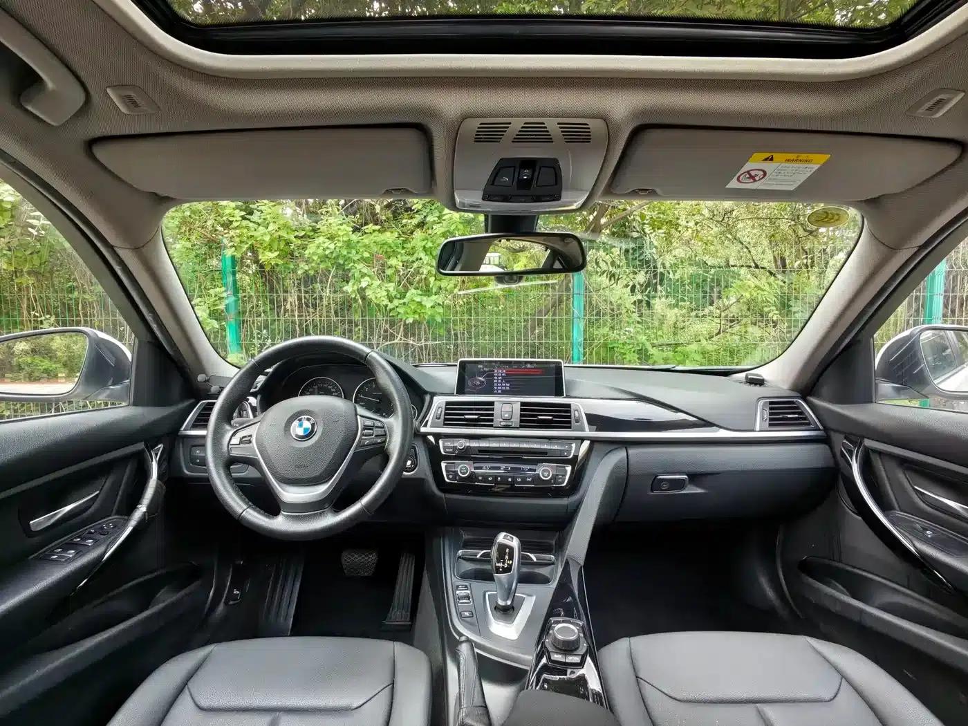 2017 BMW 3 Series 318Li Fashion Edition — миниатюра 13