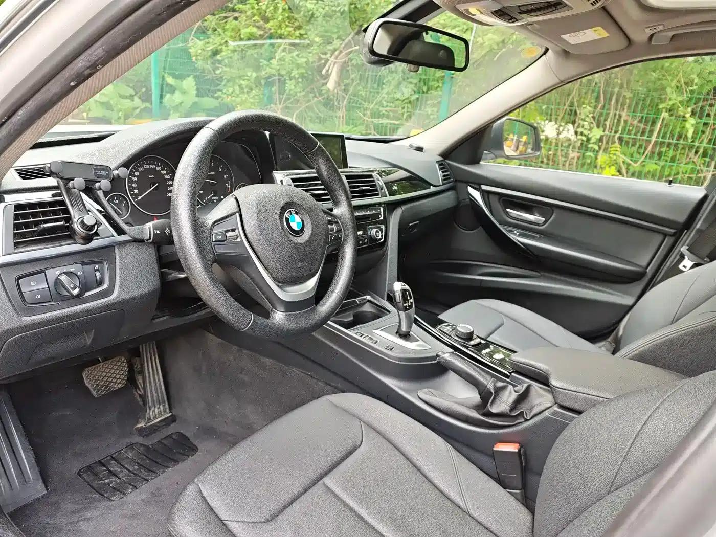 2017 BMW 3 Series 318Li Fashion Edition — миниатюра 10