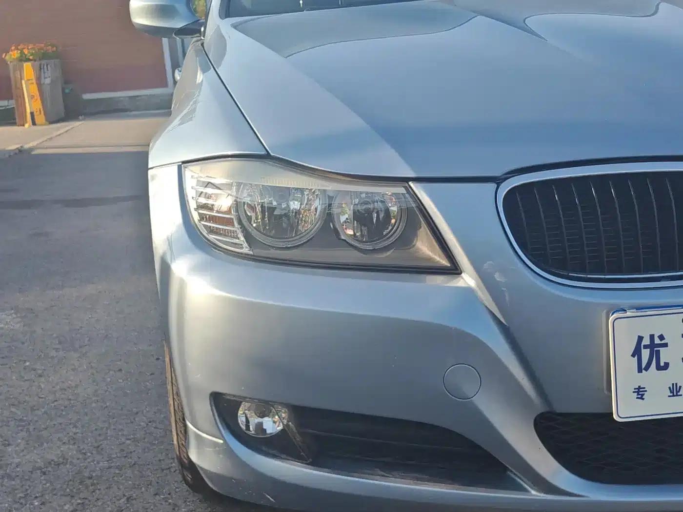 BMW 3 Series 2011 318i Leading Edition — миниатюра 20
